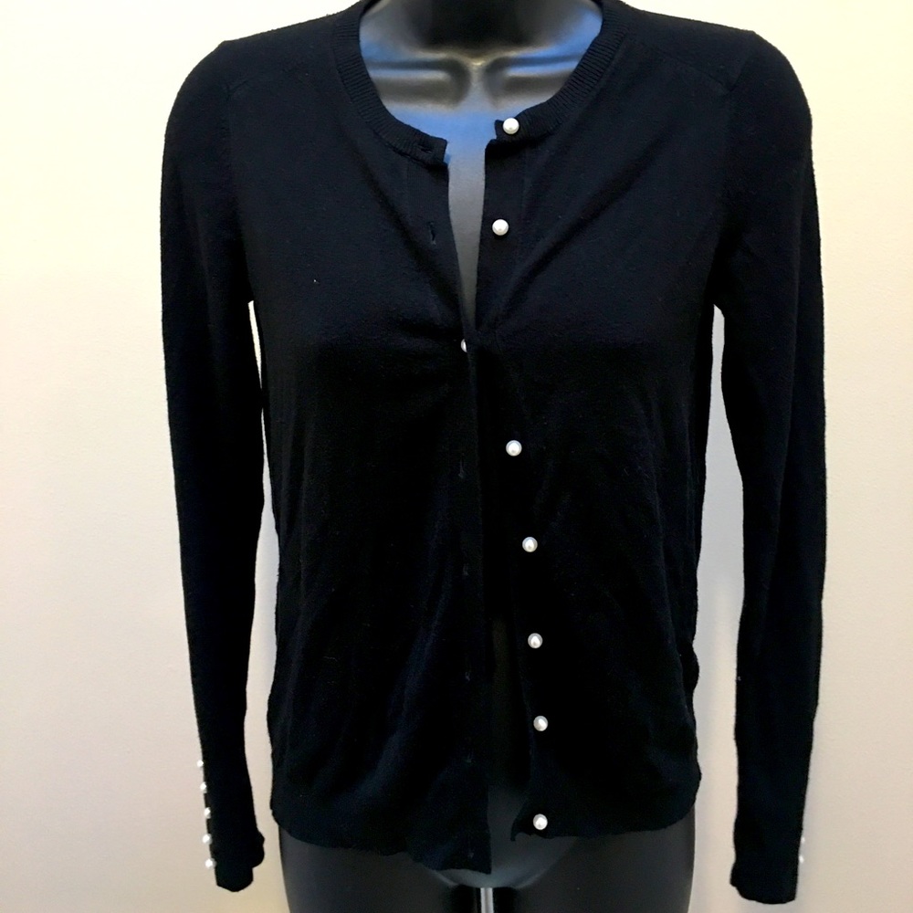 Zara knit cardigan blk top women’s Sz small pearls